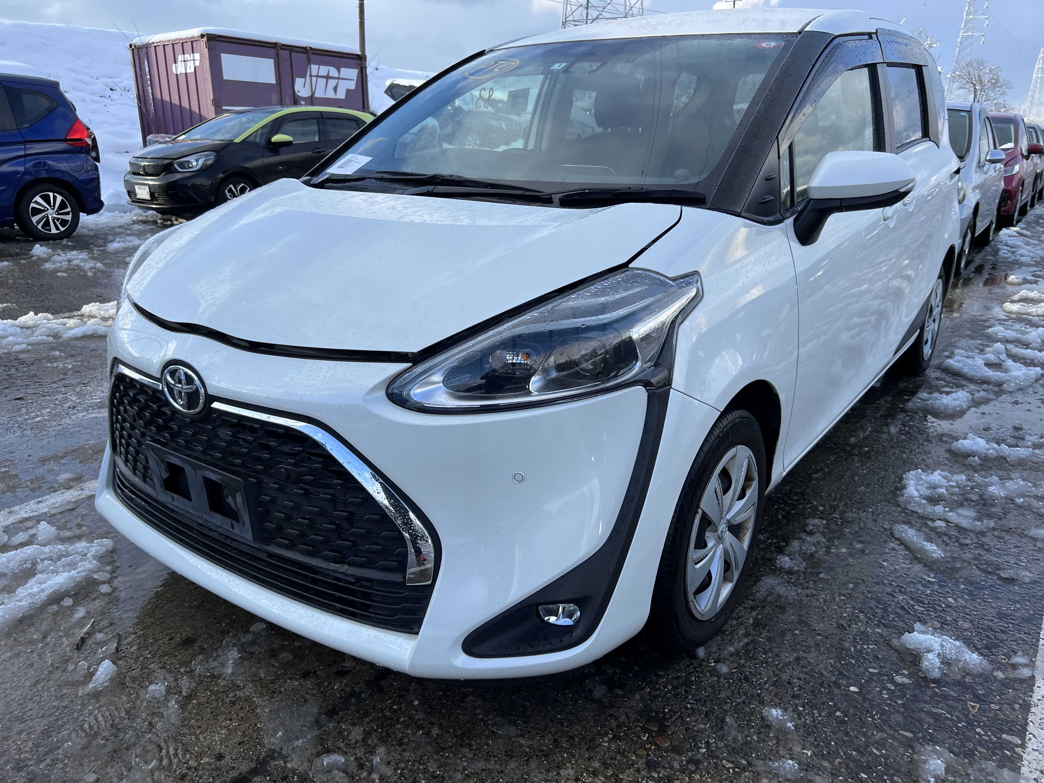 Toyota Sienta